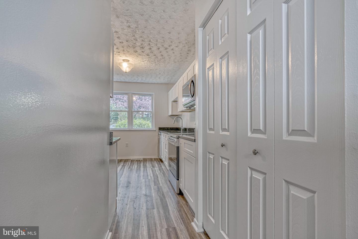 Photo 8 of 42 of 9346 Pan Ridge Rd #9346 townhome