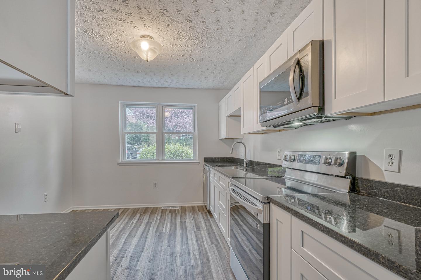 Photo 9 of 42 of 9346 Pan Ridge Rd #9346 townhome