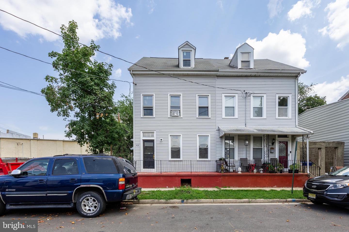 View Beverly, NJ 08010 townhome