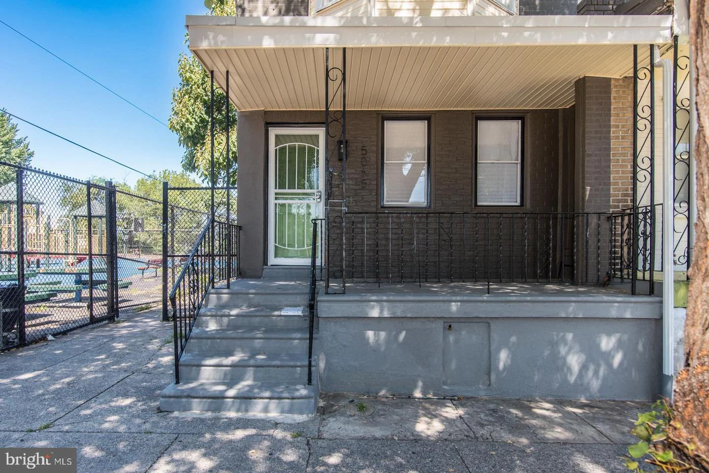 5065 Parrish Street