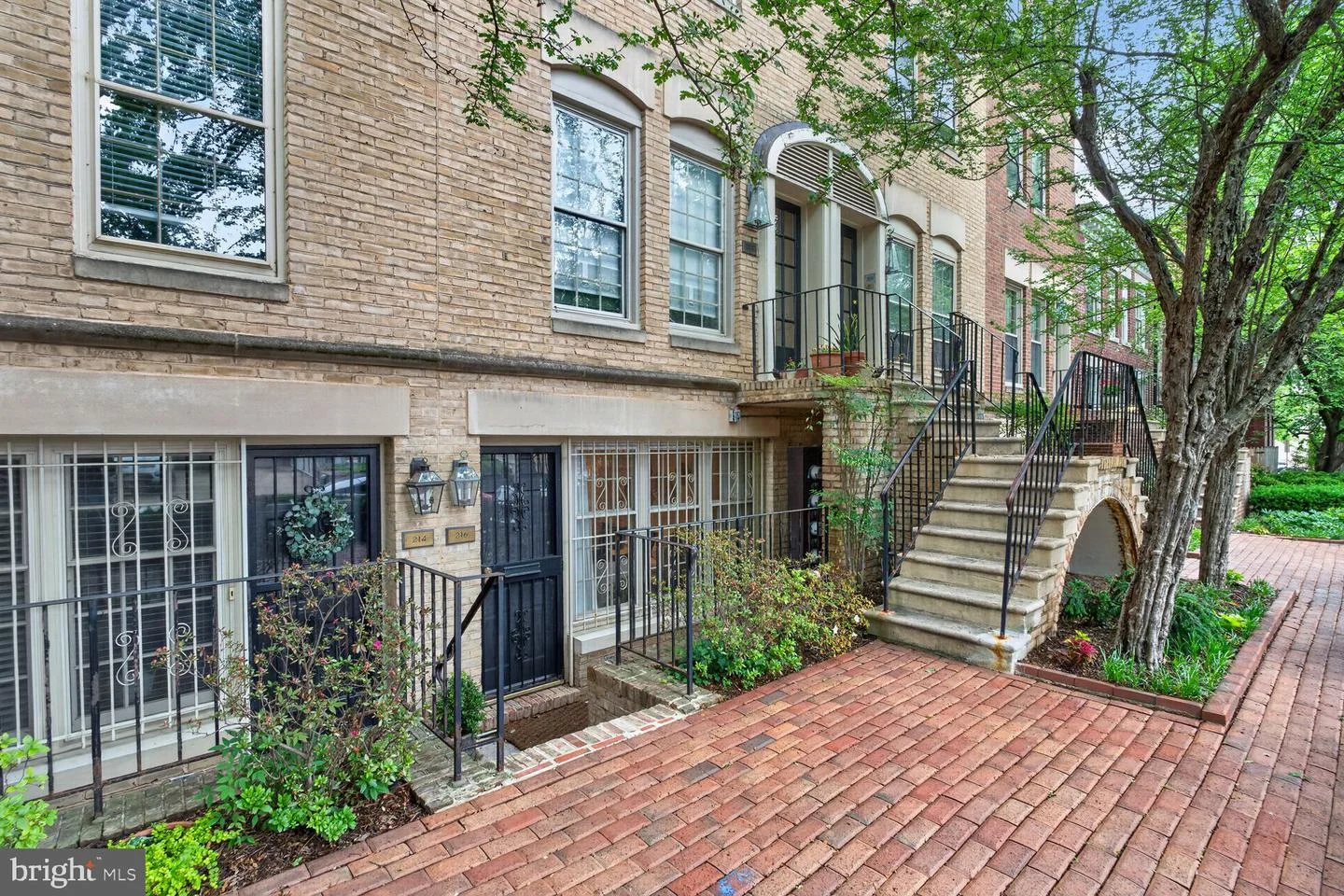 216 3rd Street NE Unit 28