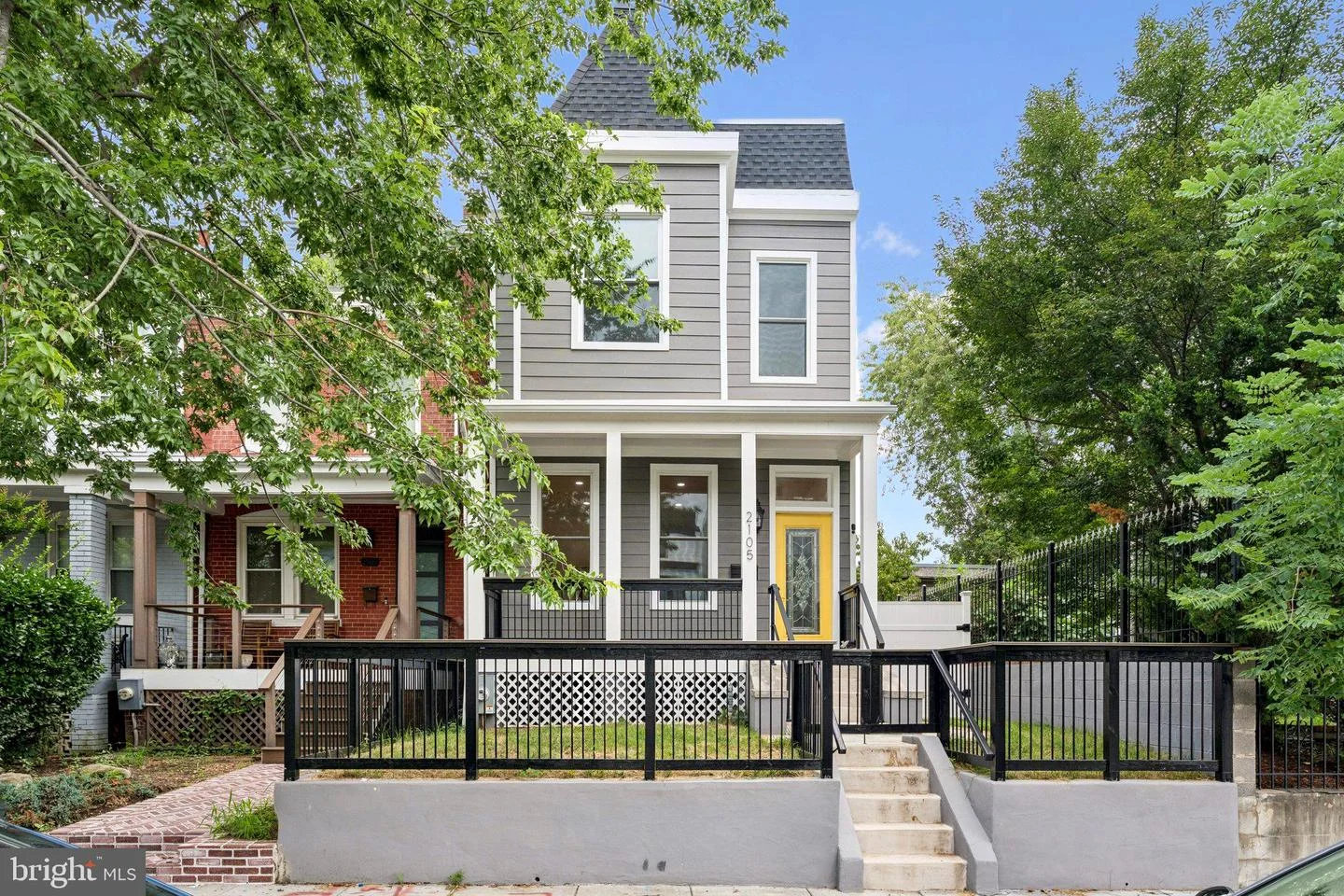 2105 4th Street NE