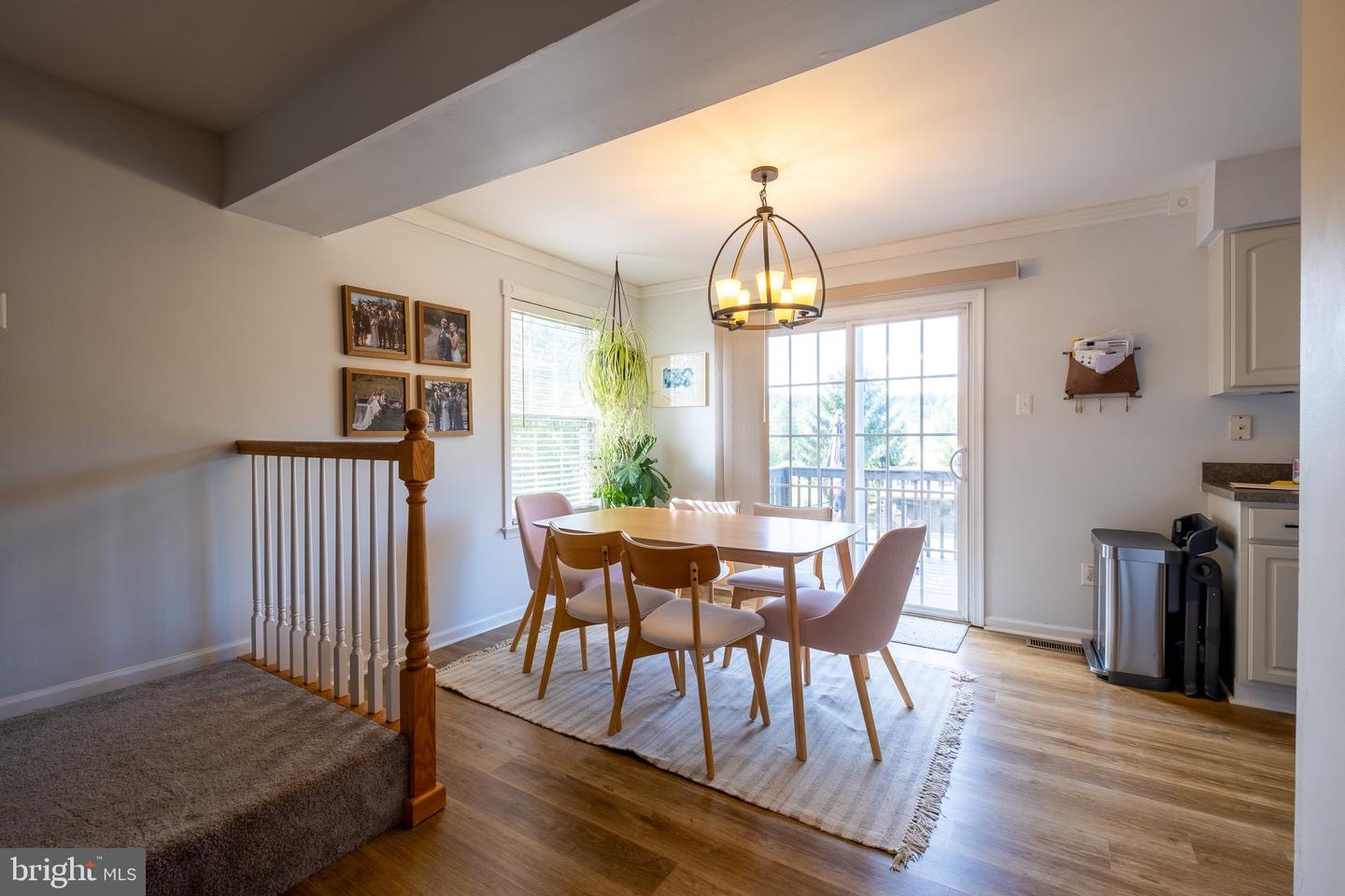 Photo 8 of 32 of 207 Windsor Ct townhome