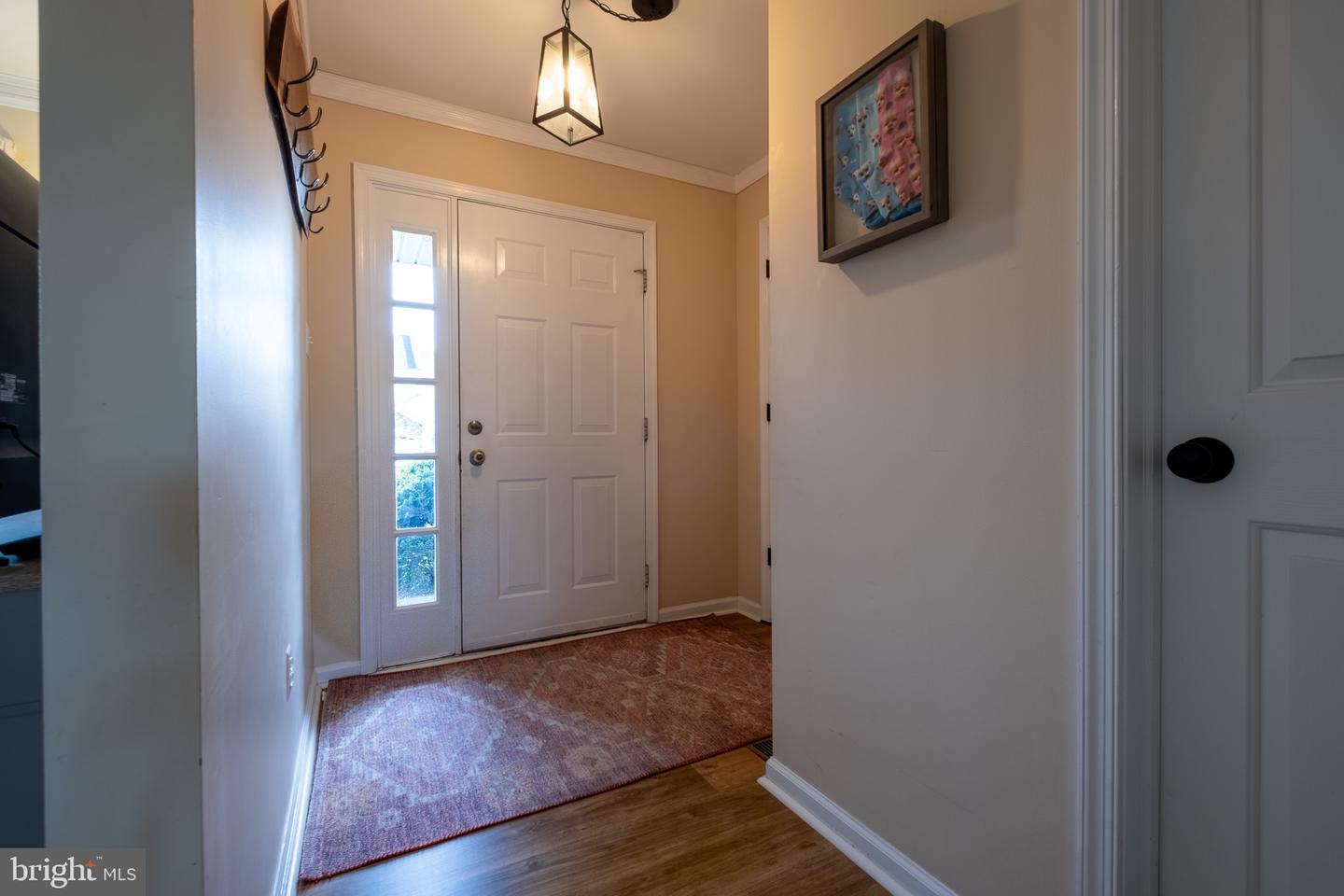 Photo 4 of 32 of 207 Windsor Ct townhome