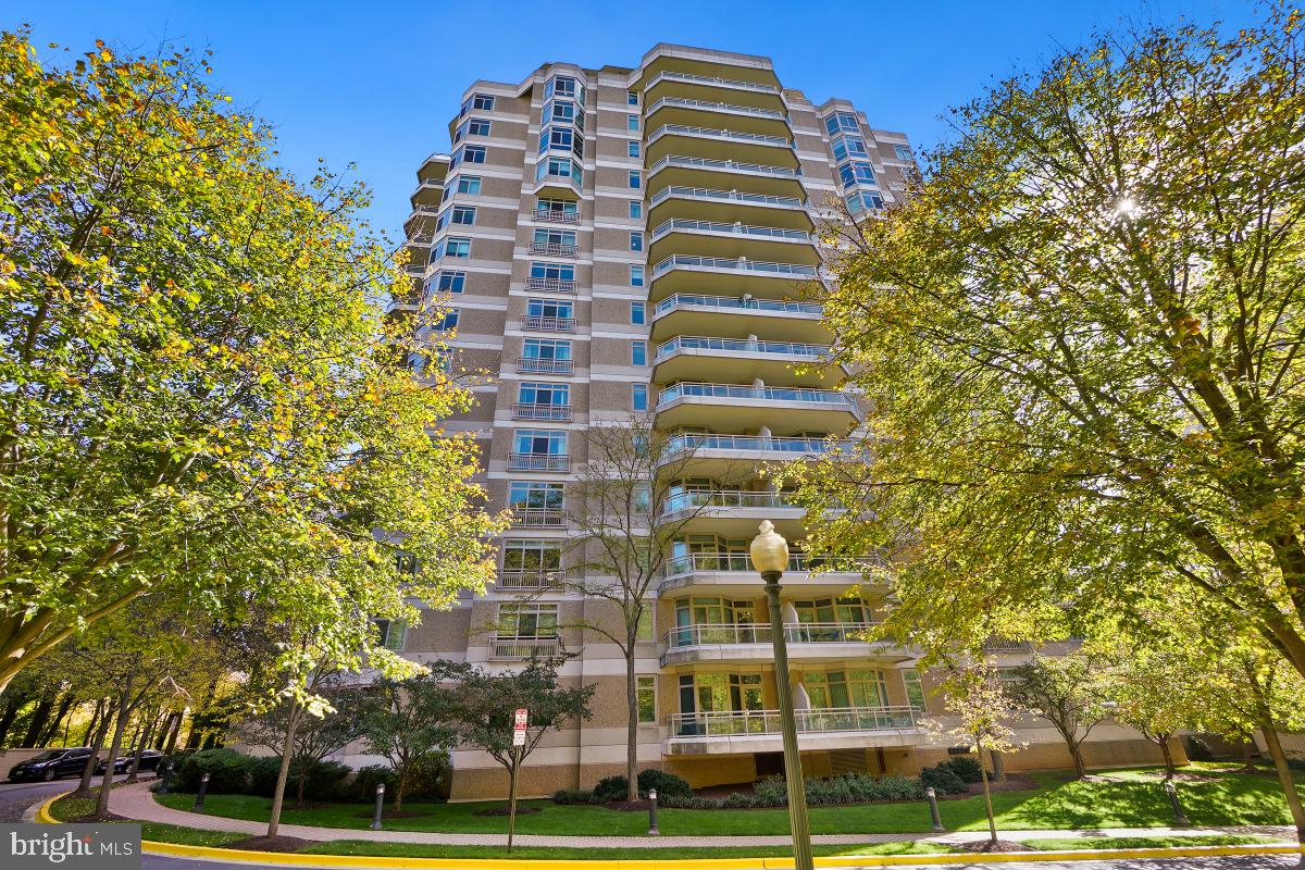 5630 Wisconsin AVENUE Unit: 305, Chevy Chase MD, 20815