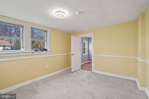 Duplex in Ewing NJ 1617 Prospect Street 4.jpg