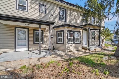 Duplex in Ewing NJ 1617 Prospect Street 33.jpg