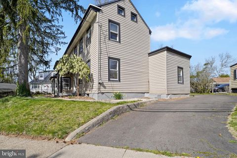 Duplex in Ewing NJ 1617 Prospect Street 35.jpg