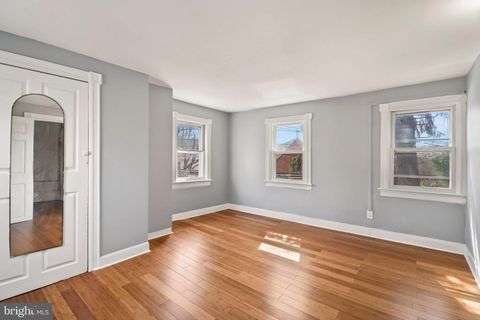 Duplex in Ewing NJ 1617 Prospect Street 13.jpg