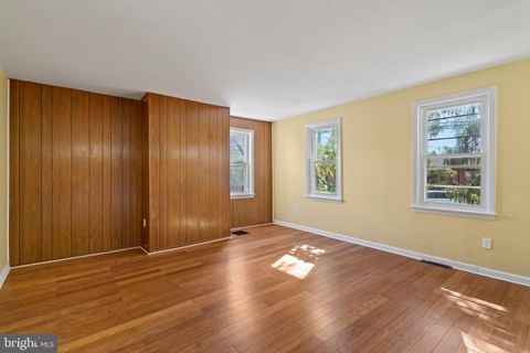 Duplex in Ewing NJ 1617 Prospect Street 11.jpg