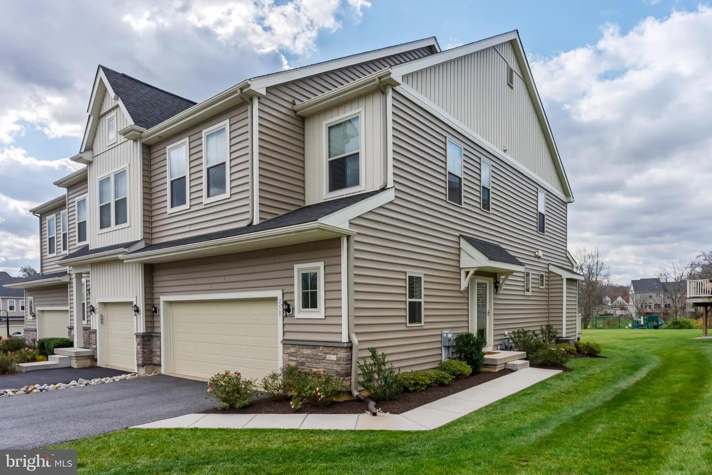 250 Kestrel Court