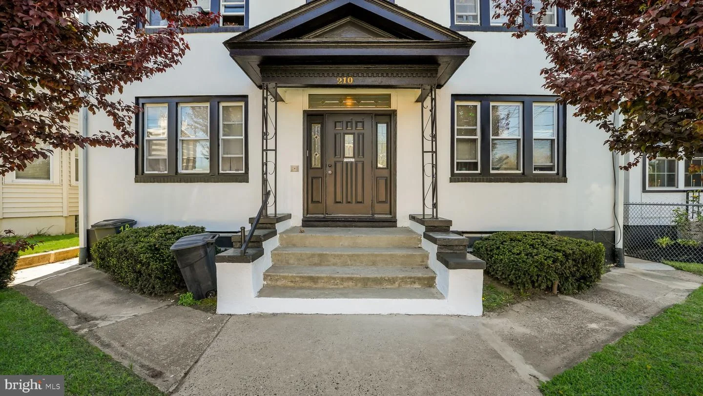 210 Pond Street