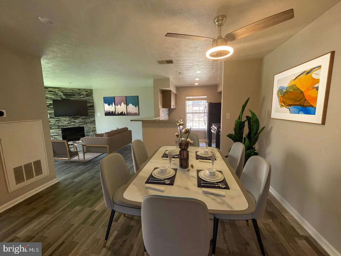 8911 -C Town Center Circle Unit 212