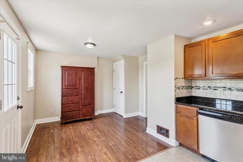 Duplex in Wilmington DE 436 Forest DRIVE 8.jpg