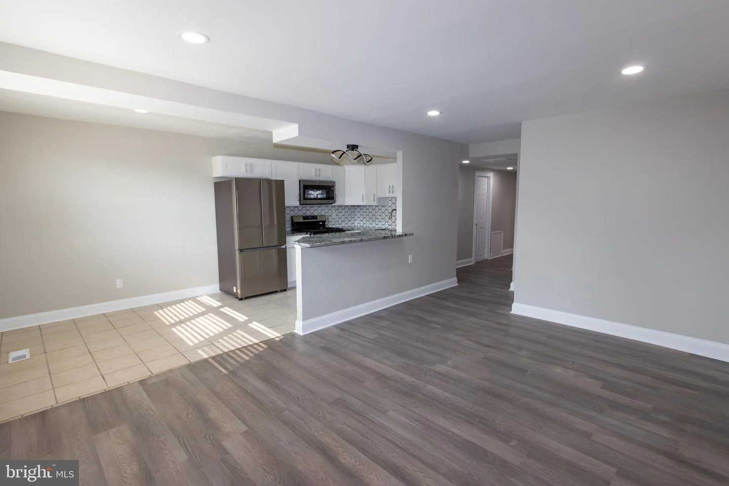 10040 Jeanes Street