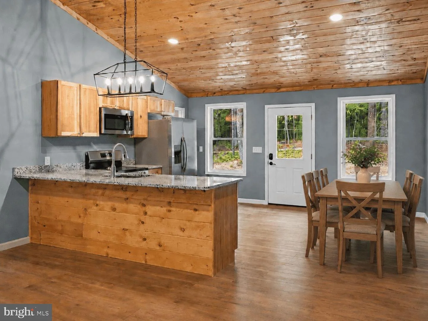 5 Pin Oak Lane