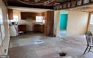 Photo 13 of 21 of 95 MacArthur Ave mobile home