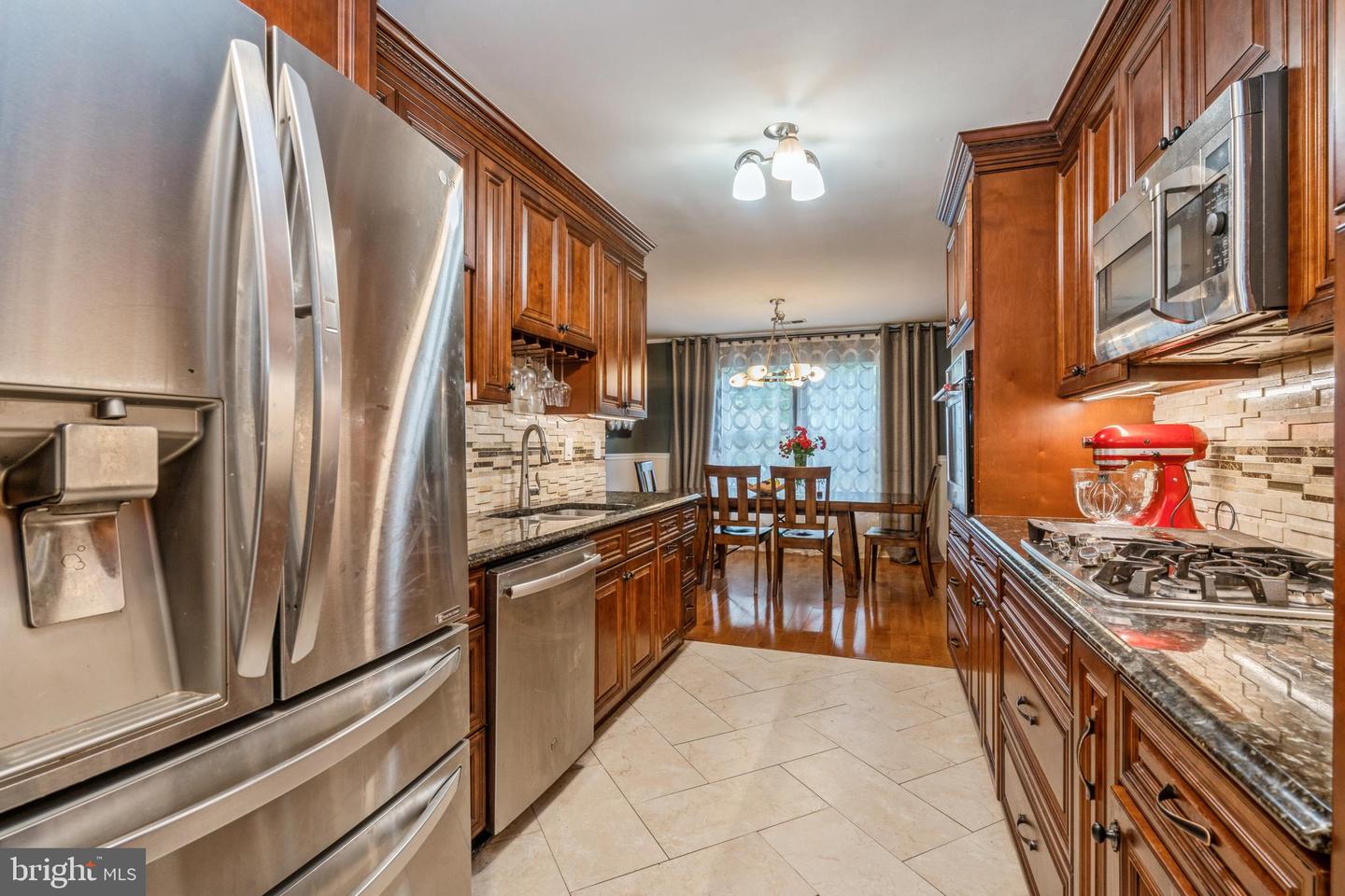 Photo 12 of 32 of 25f-F Chestnut Ct #F townhome