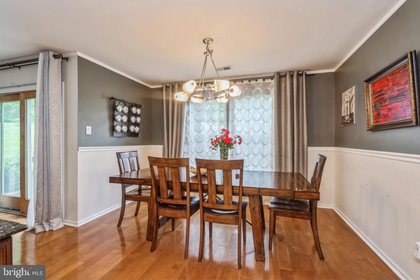 Photo 9 of 32 of 25f-F Chestnut Ct #F townhome