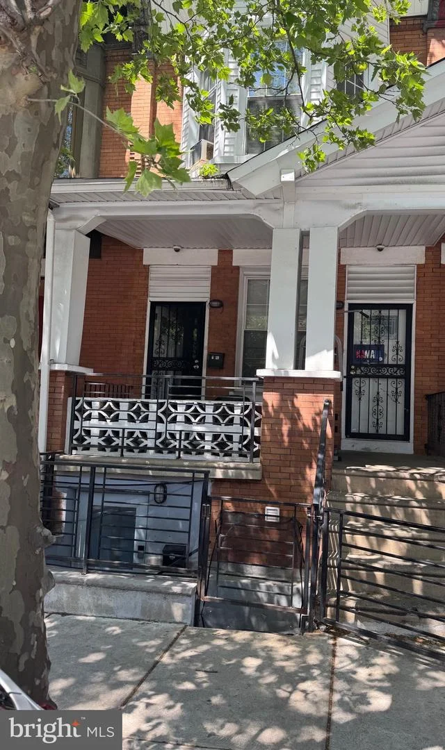 2305 W Lehigh Avenue