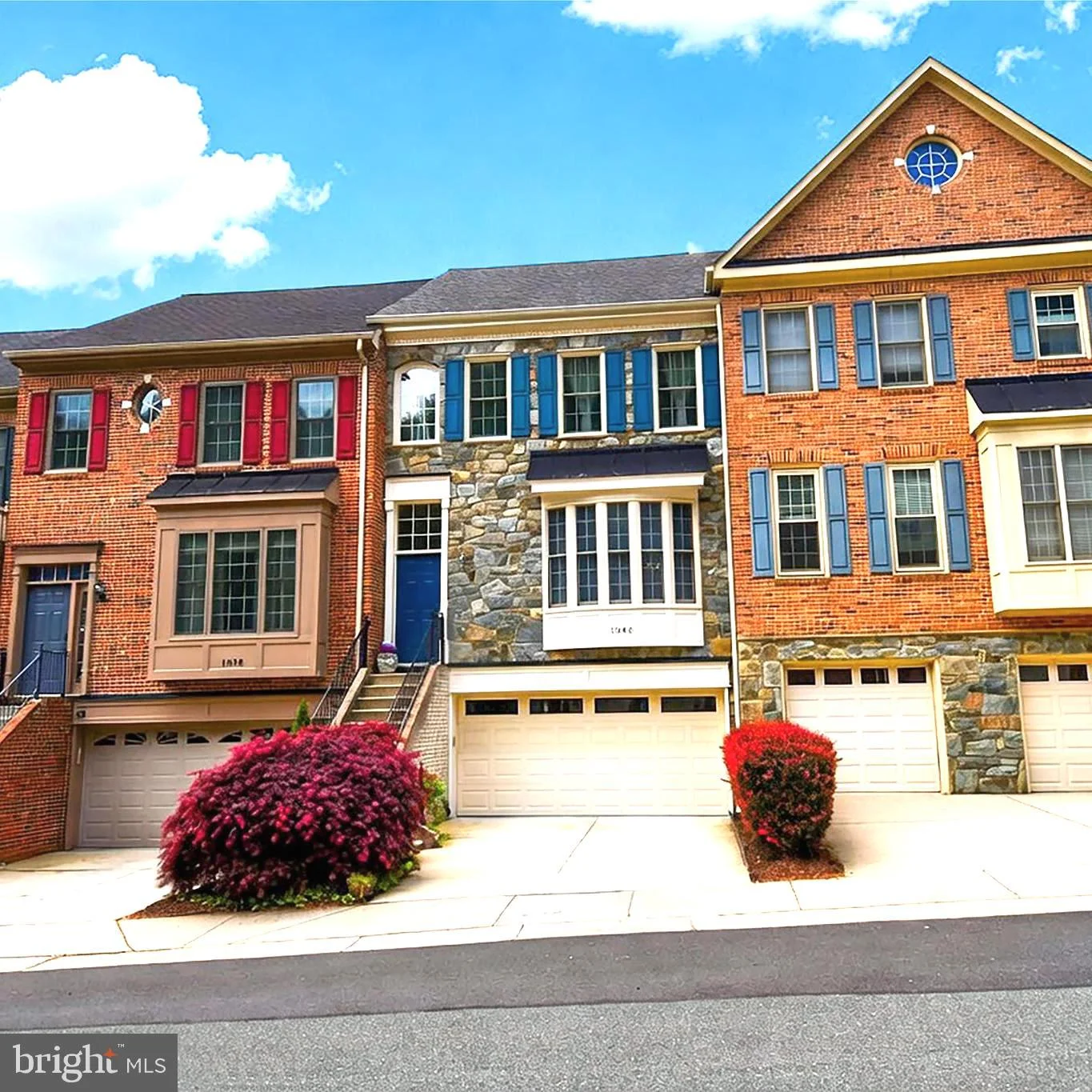 1040 Grand Oak Way
