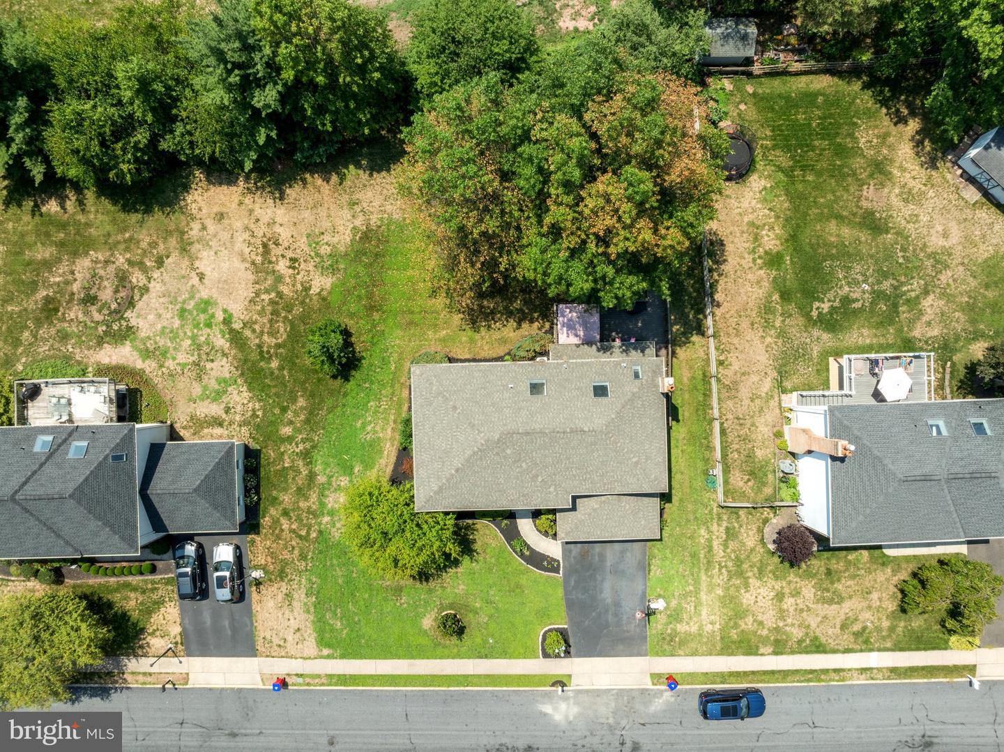 Photo 36 of 40 of 1671 Potter Dr house