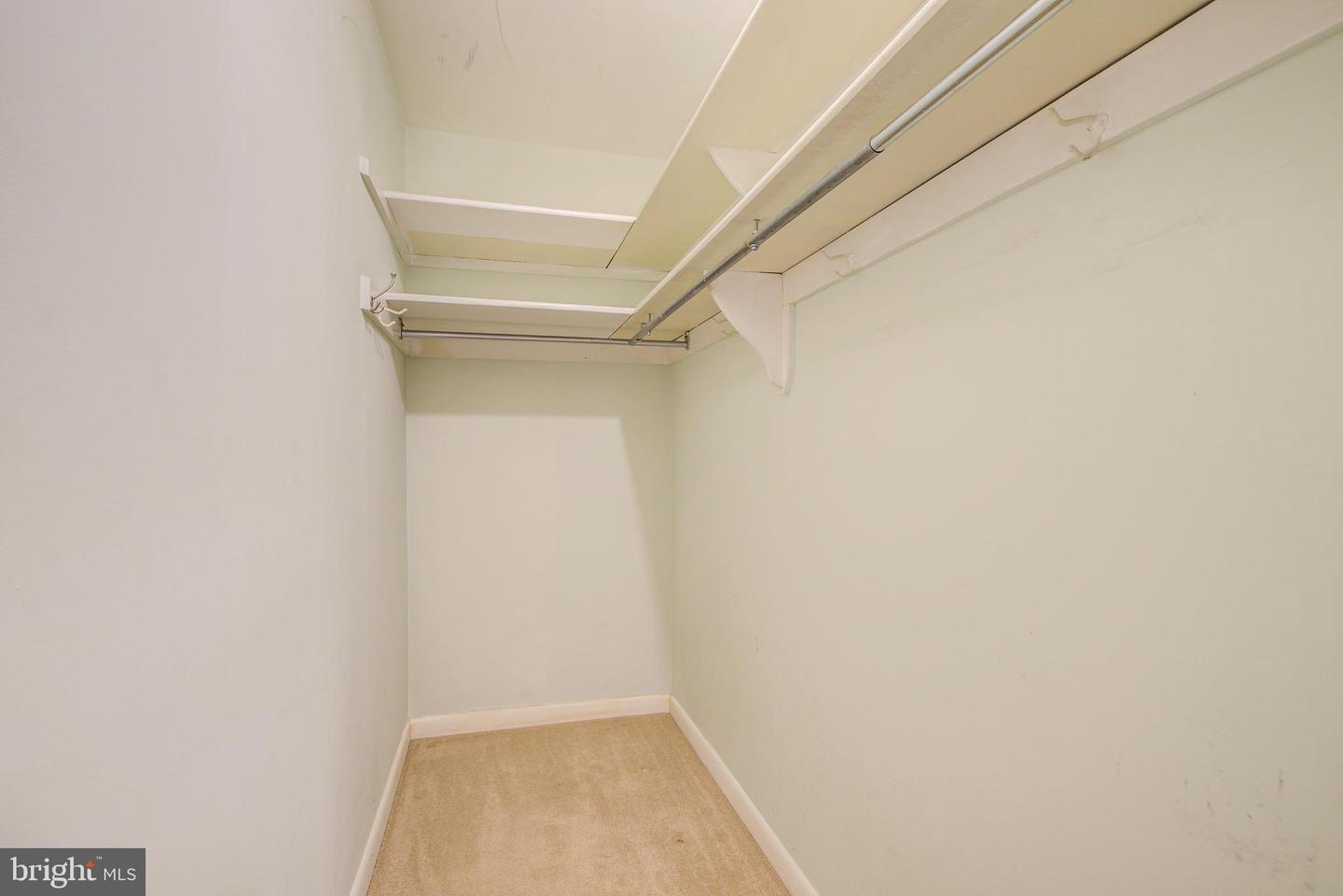 Photo 23 of 38 of 10620 WEYMOUTH ST #1 condo