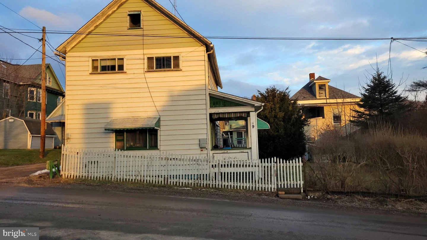 9 Oak Street, Oil City, PA, 16301