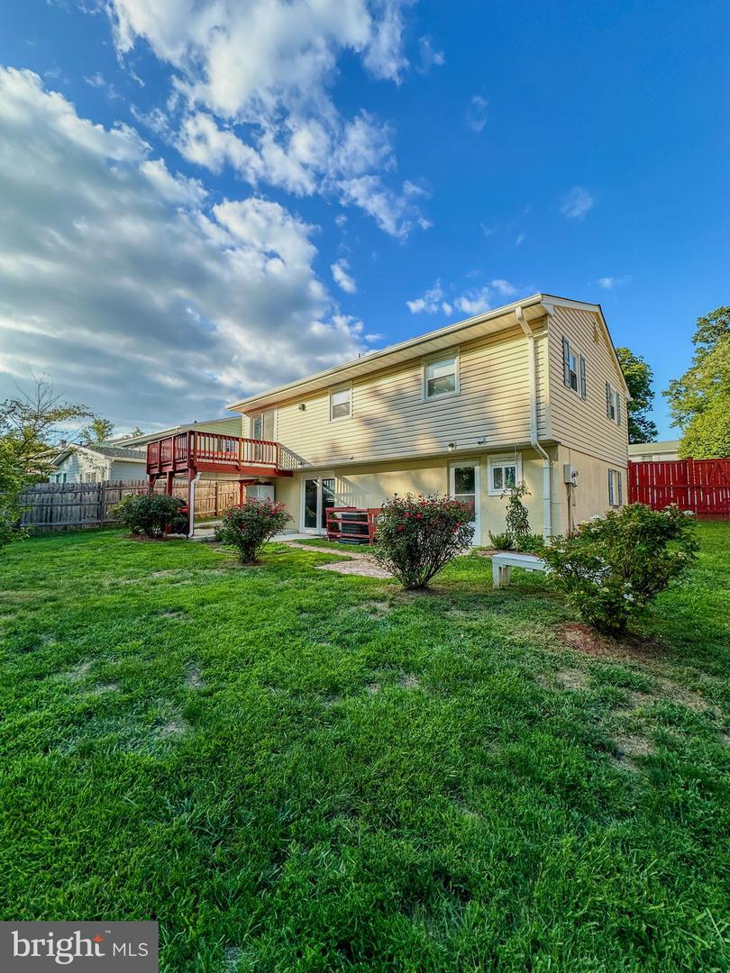 Photo 18 of 20 of 4313 Kentland Dr house