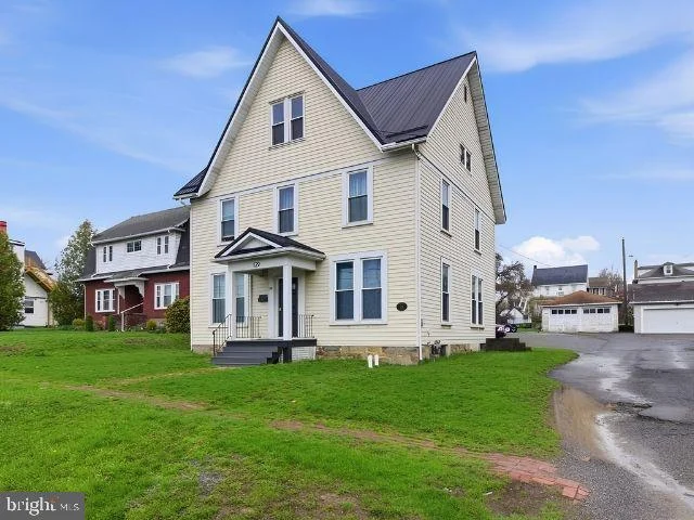 129 E Dubois Avenue, Du Bois, PA, 15801