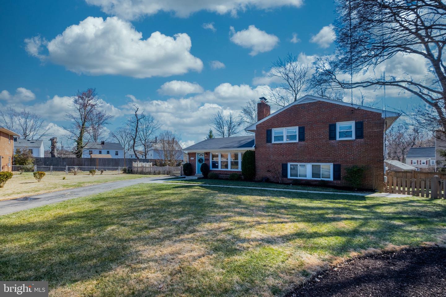 Photo 45 of 48 of 6813 Derrell Ct house