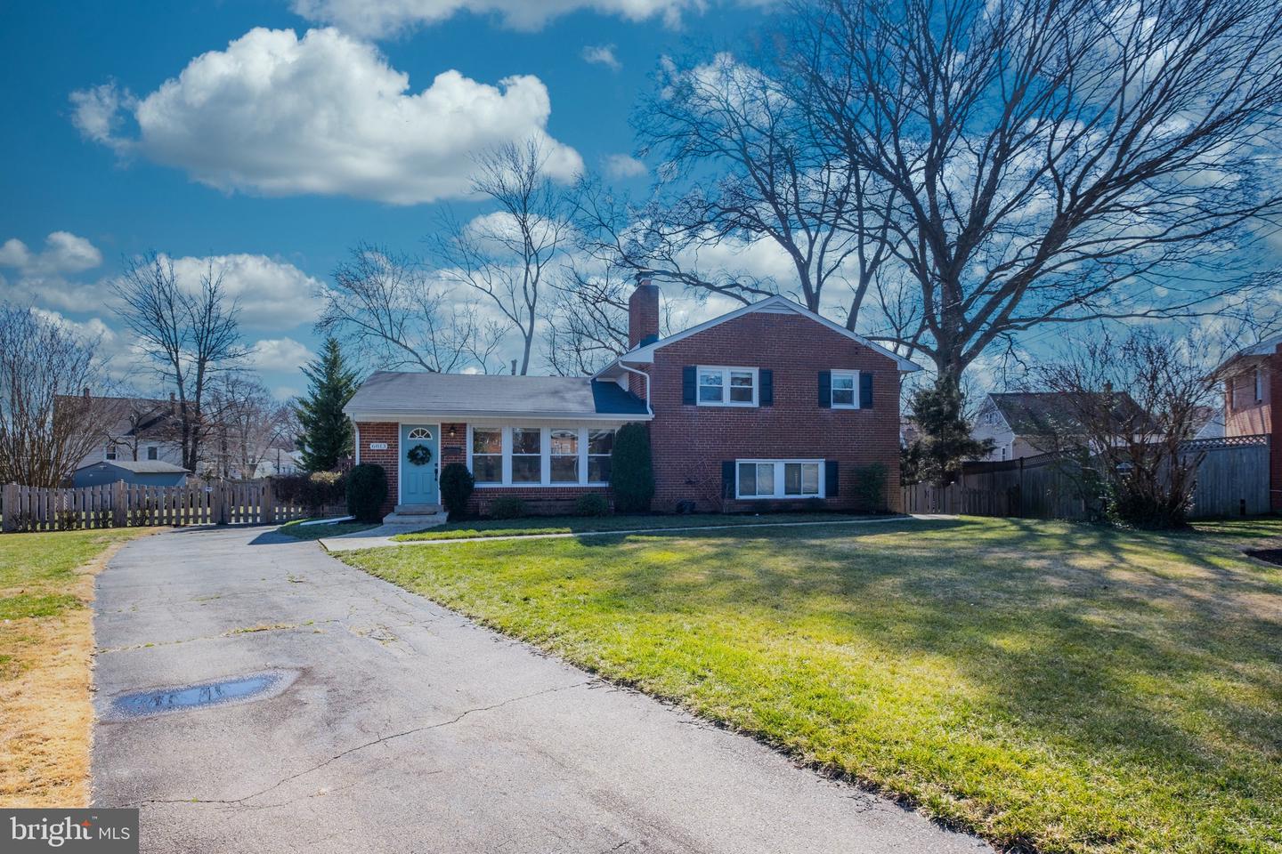 Photo 2 of 48 of 6813 Derrell Ct house