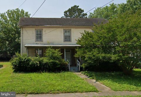 Single Family Residence in Franklin VA 407 Norfleet Street St.jpg