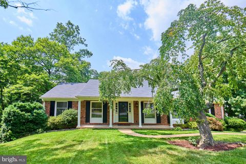 Single Family Residence in Alexandria VA 5812 Dawes AVENUE.jpg