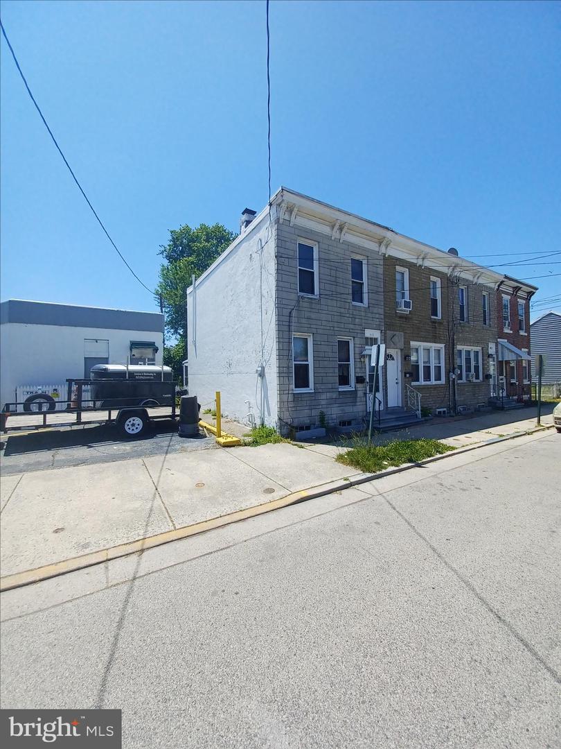 Photo 3 of 3 of 416 Middlesex St house