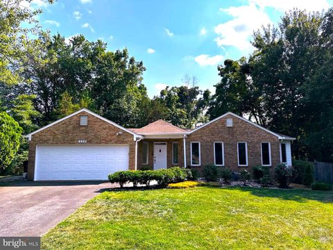 Single Family Residence in Alexandria VA 4402 Kirke COURT.jpg