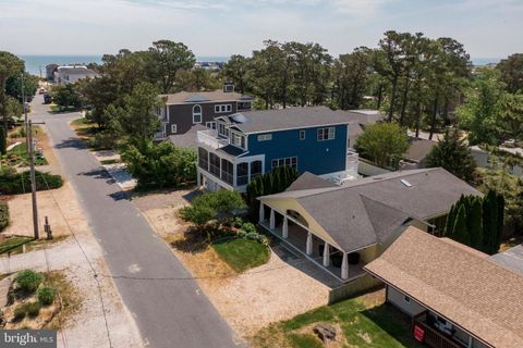 Single Family Residence in Dewey Beach DE 112 Chicago STREET 38.jpg