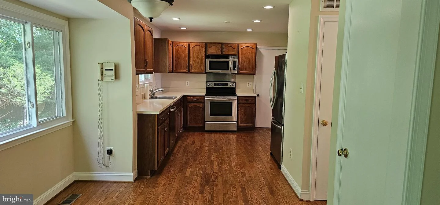 5243 Kaywood Court