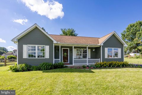 Single Family Residence in Honey Brook PA 530 Meadow DRIVE.jpg