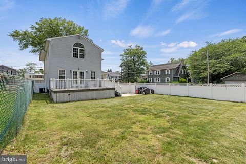 Single Family Residence in Haddon Township NJ 1223 Newton AVENUE 31.jpg