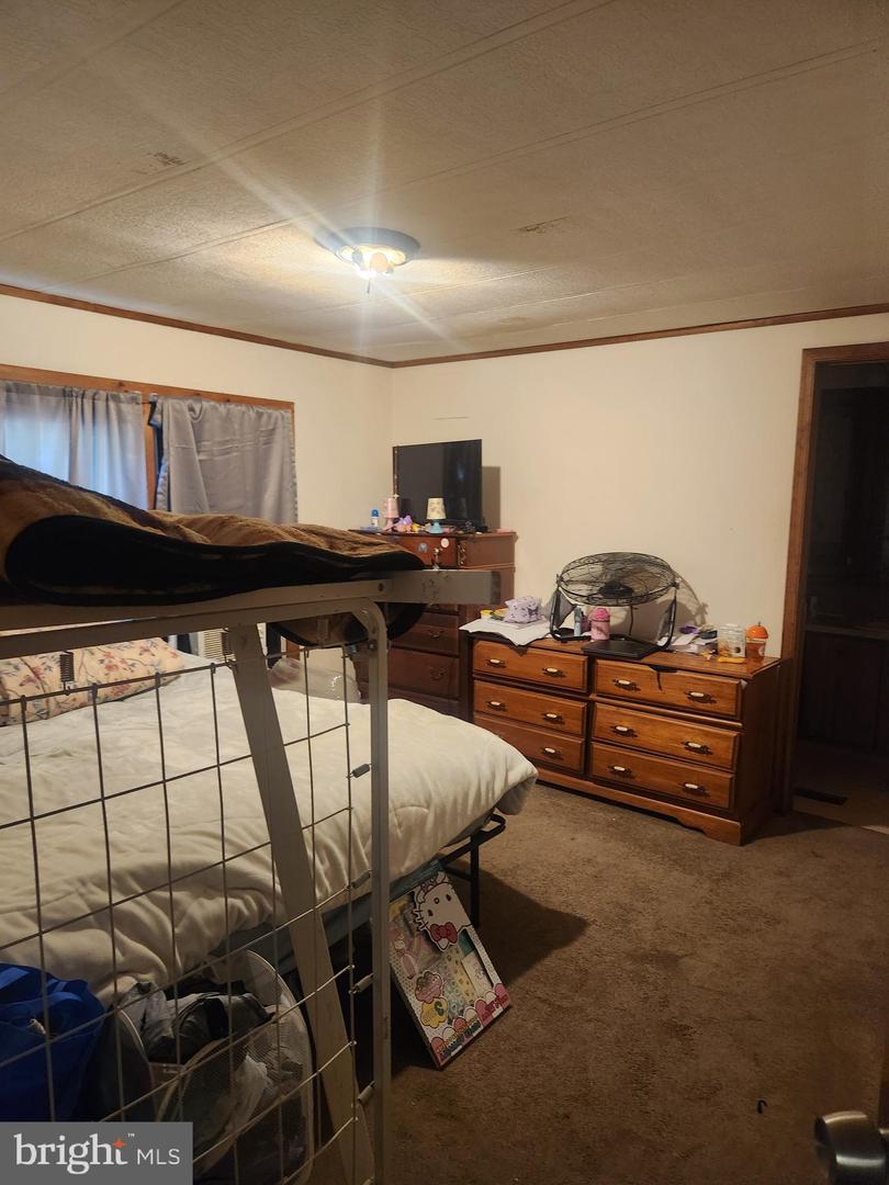 Photo 2 of 5 of 8 Donald Place mobile home