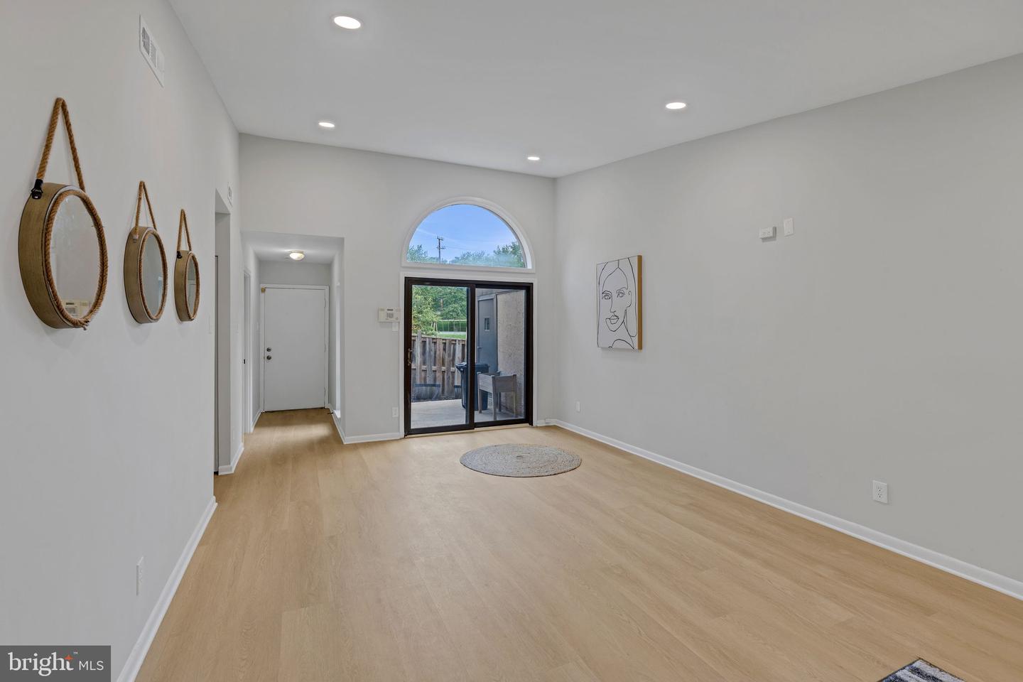 Photo 14 of 33 of 8301 Canning Ter townhome