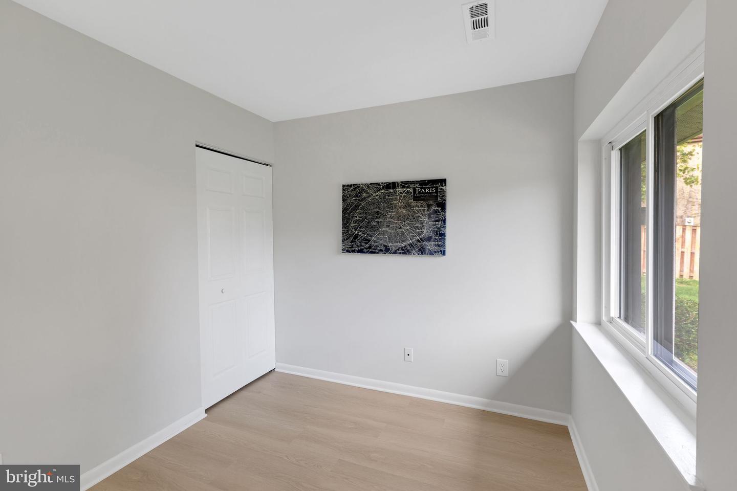 Photo 13 of 33 of 8301 Canning Ter townhome
