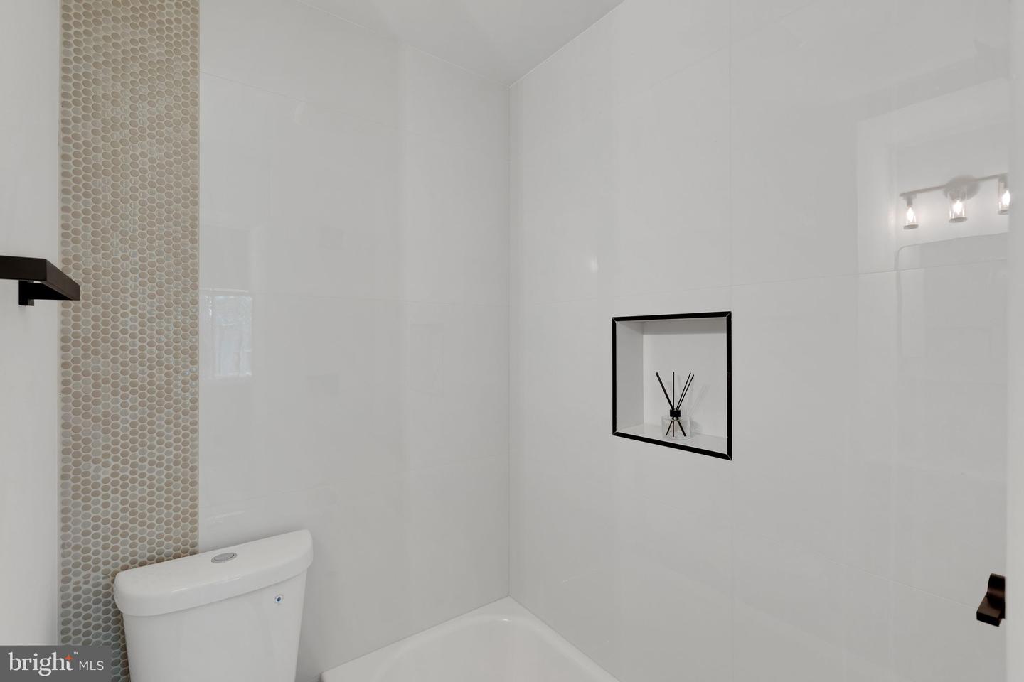 Photo 26 of 33 of 8301 Canning Ter townhome