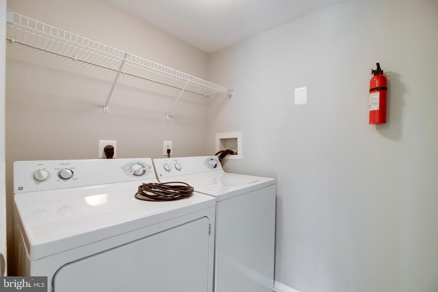 Photo 9 of 24 of 11653 Gas Light Ct #11653i condo