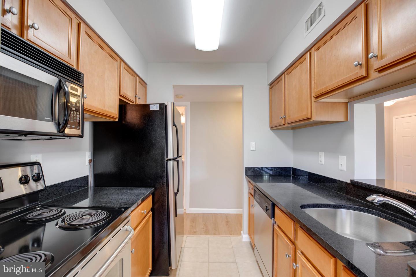 Photo 6 of 24 of 11653 Gas Light Ct #11653i condo