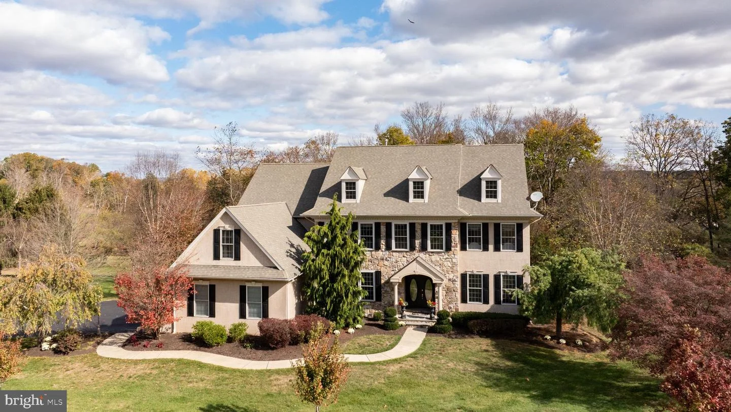 10 Erwinna Valley Way