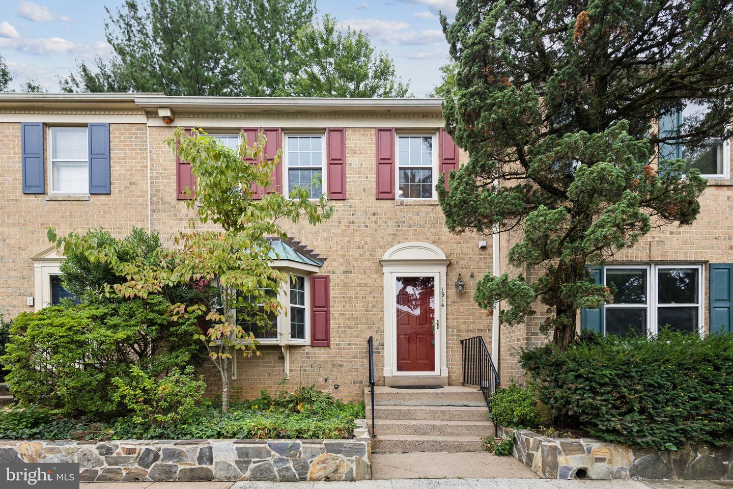 View Falls Church, VA 22043 townhome