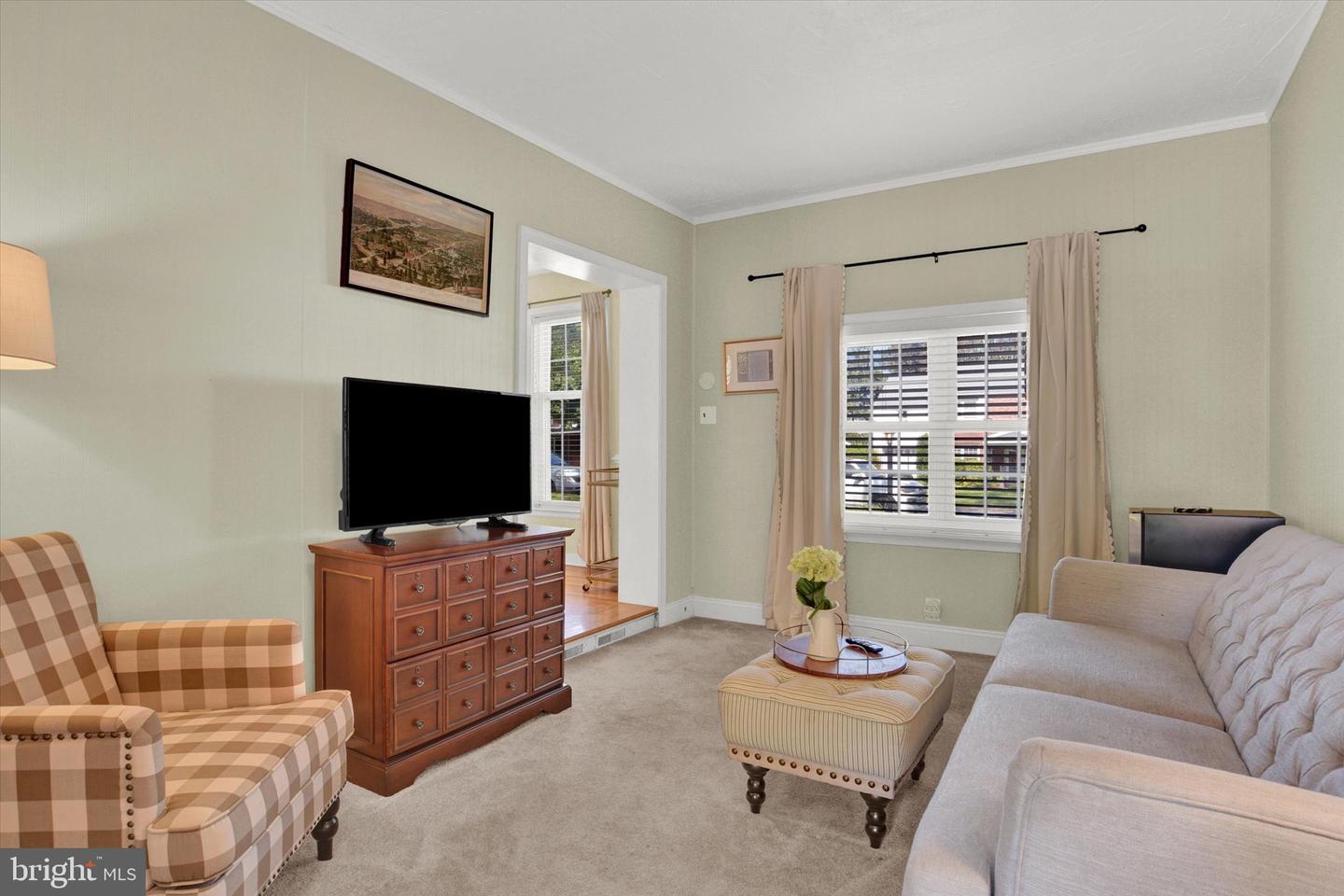 Photo 11 of 21 of 1507 Letchworth Rd house