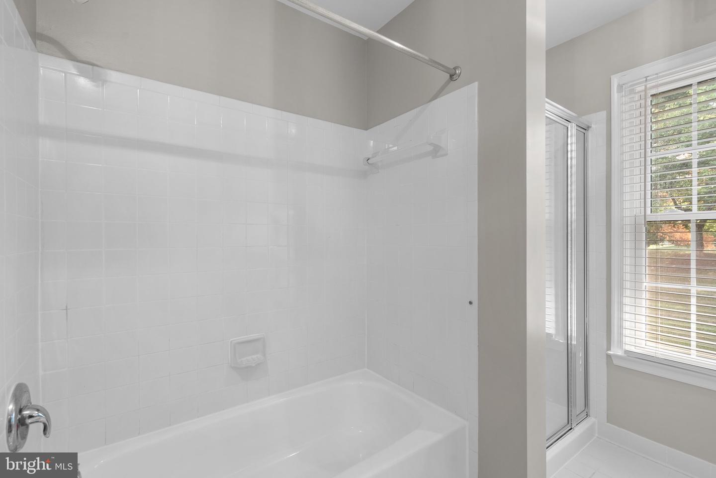 Photo 9 of 44 of 20300 Rosemeadow Ct house